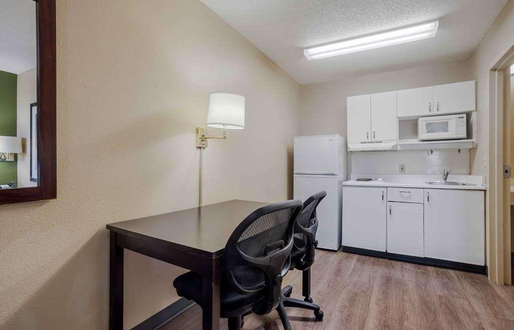 Extended Stay America Select Suites - Charlotte - Airport Room photo
